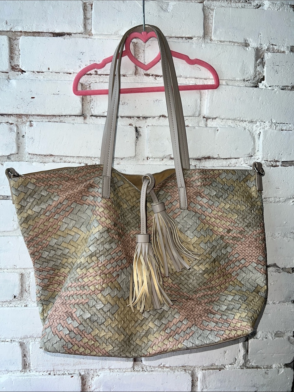 Multicolor Woven Tote Bag with Tassel Handles shoulder tote bag with braid look
